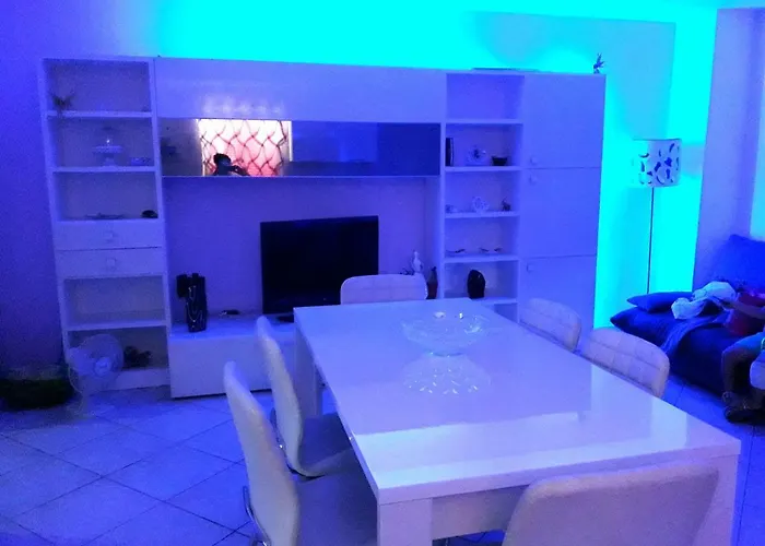 Garden House Airport Appartamento *